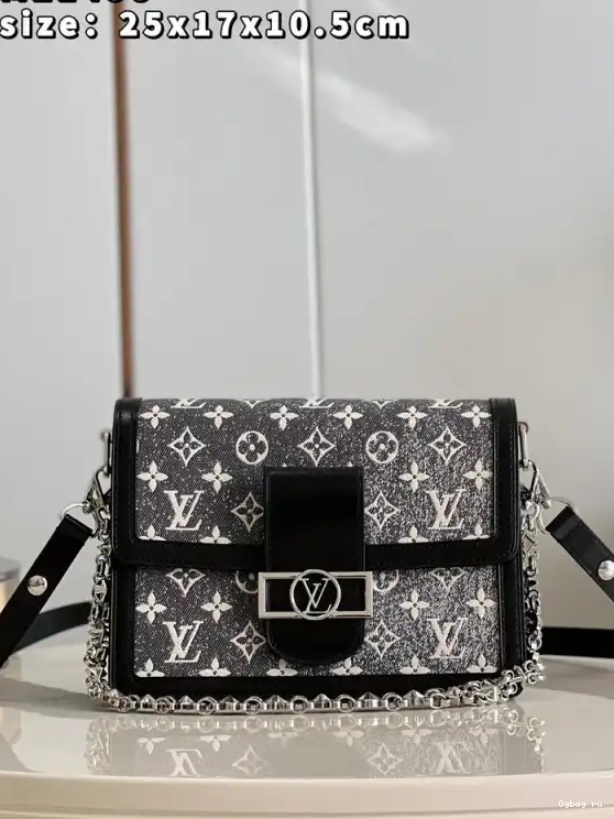 MM VUITTON LOUIS DAUPHINE 0617